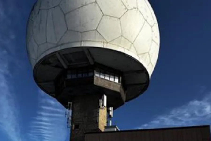 En stor parabolantenne